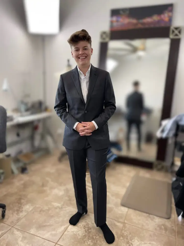 Custom clothing commission 83