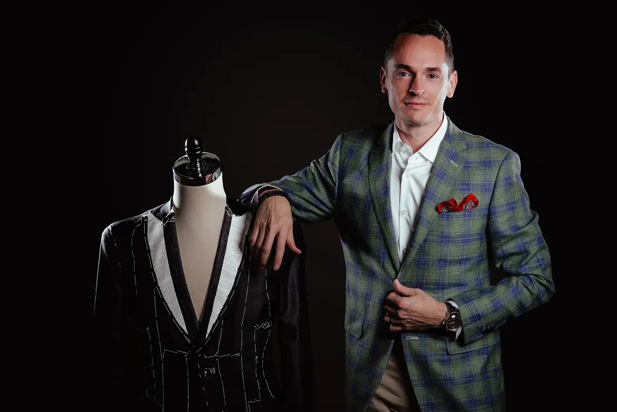 Aaron McGill, clothier